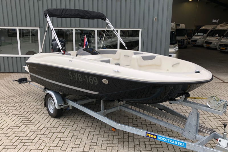 Bayliner Element E5